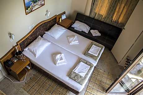 Standard Twin Room with Sofa