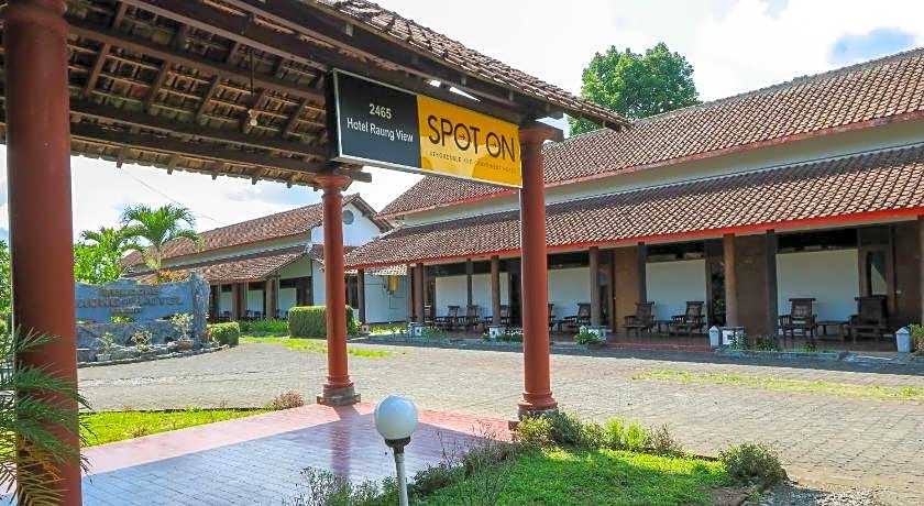 SPOT ON 2465 Hotel Raung View