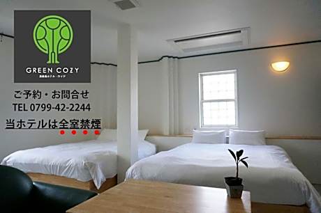 Twin Room with Two Queen Beds - Non-Smoking