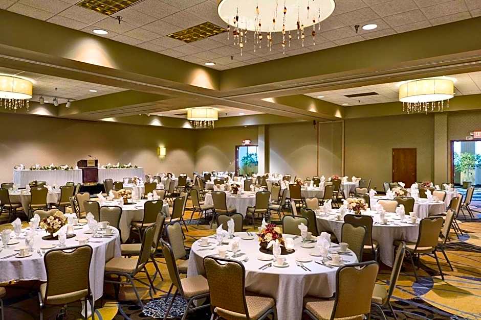 Radisson Hotel Bismarck
