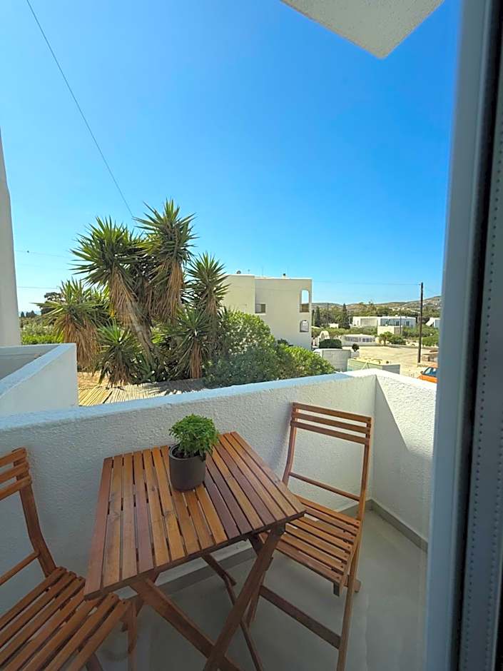 Mellow Paros