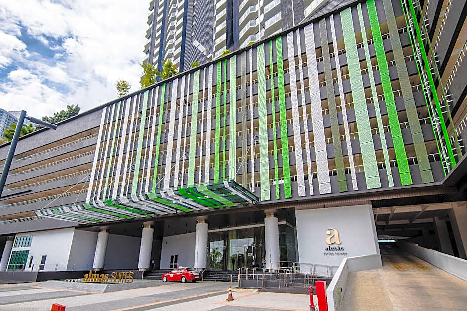 Stay @ Almas Puteri Harbour