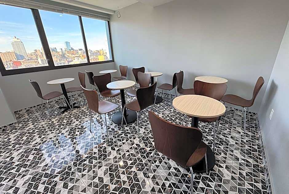 Days Inn by Wyndham New York Chinatown