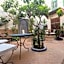 Riad Maizie