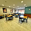 Days Inn & Suites by Wyndham Madison