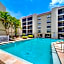 Siesta Key Beach - 2 Bedroom - 3 Beds - 3 Bathroom Duplex with Heated Swimming Pool