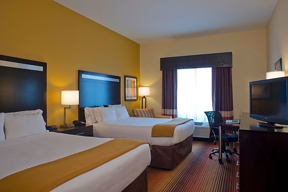 Holiday Inn Express Hotel & Suites Prattville South