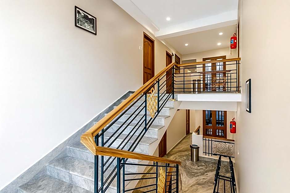 Hotel White Yak