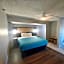 Mountain Vista Inn & Suites - Walking Distance to the Island