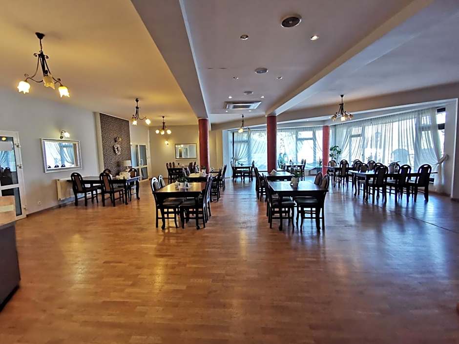 Zieliniec Poznań B&B