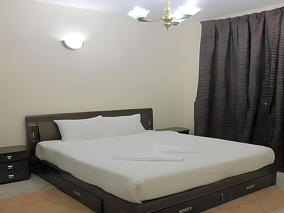 Safari Hotel Apartments