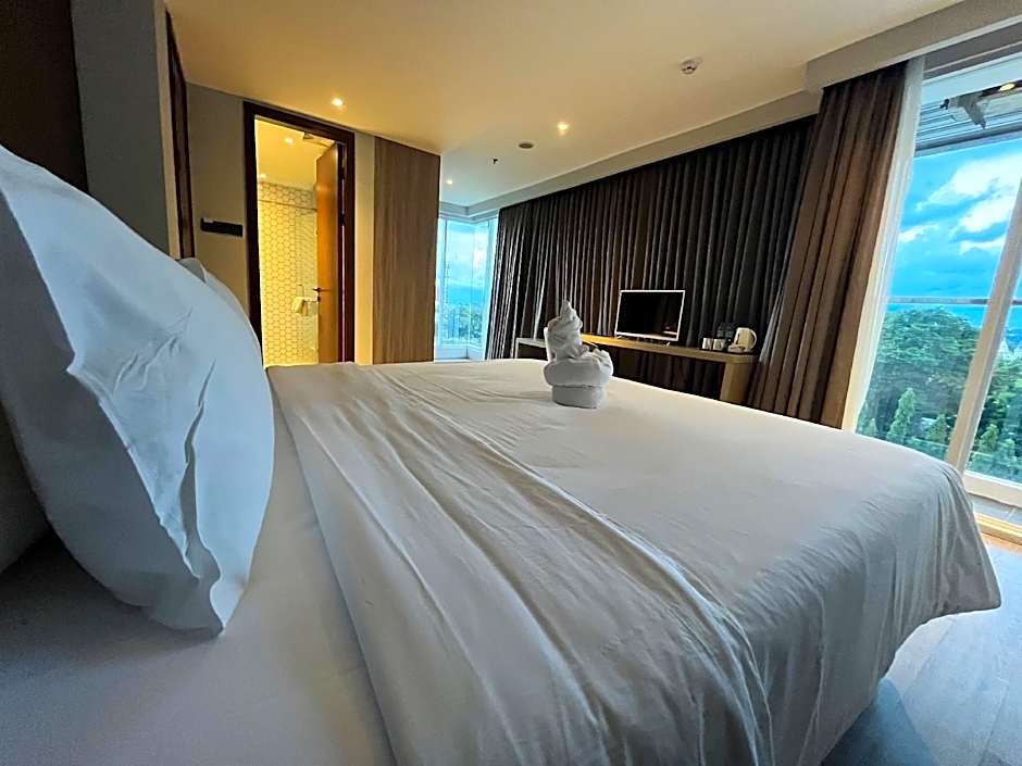 Rogers Hotel Manado