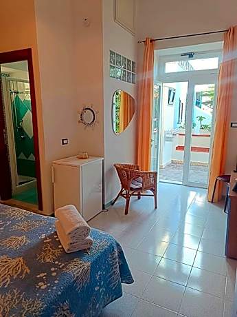 Large Double or Twin Room