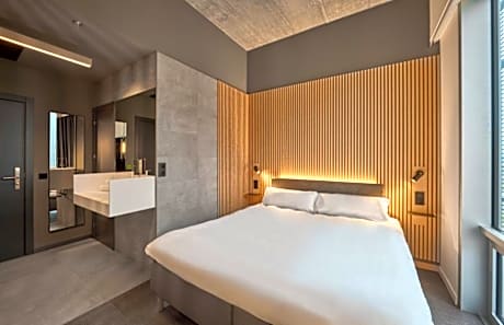 Zleep Madrid Airport