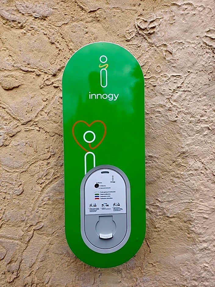 Folwark Tumiany Pokoje & Restauracja