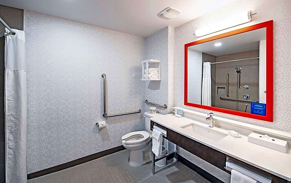 Hampton Inn by Hilton Ottawa