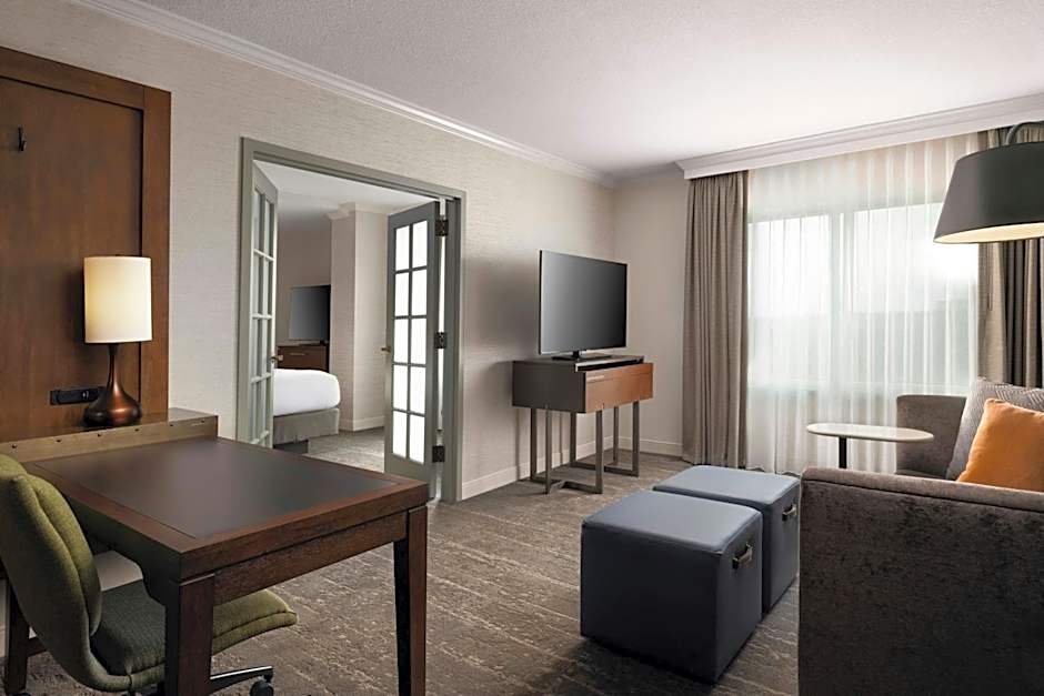 Renaissance by Marriott Boulder Flatiron Hotel