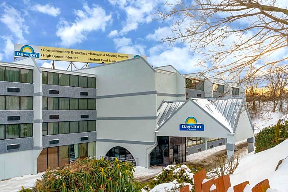 Days Inn by Wyndham Scranton PA