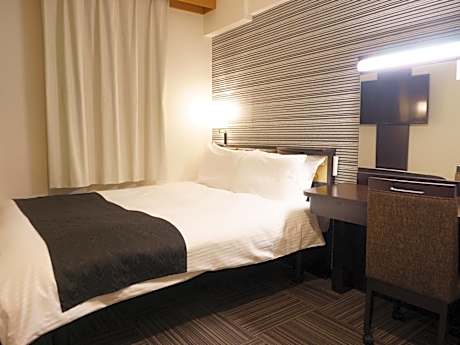 Double Room with Small Double Bed - Non-Smoking