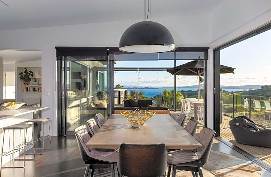 Cable Bay Views