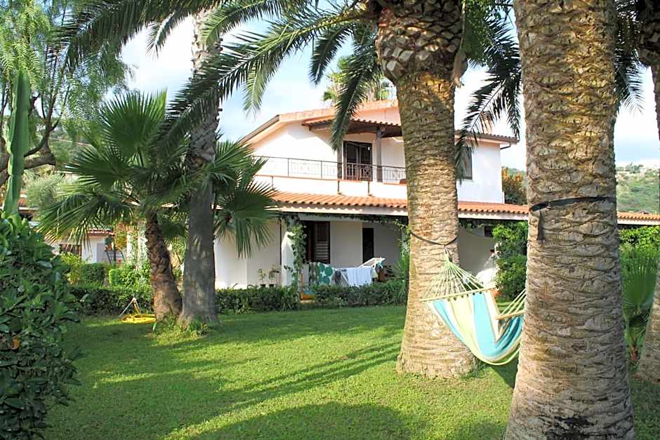 Rosy Hotel Residence