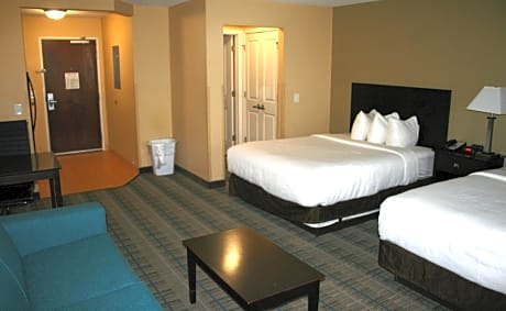 2 Queen Beds, Efficiency, Suite, Nonsmoking