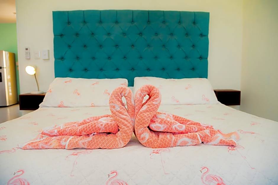 Hotel Flamingos Inn