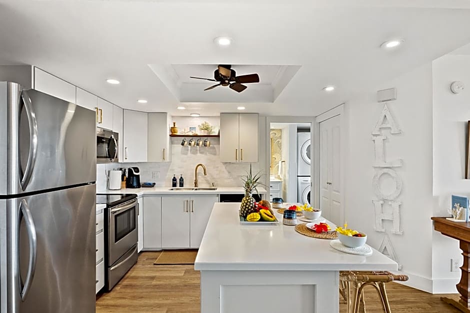 Top 5 Home with King Bed Plus Steps to Beach & Shops