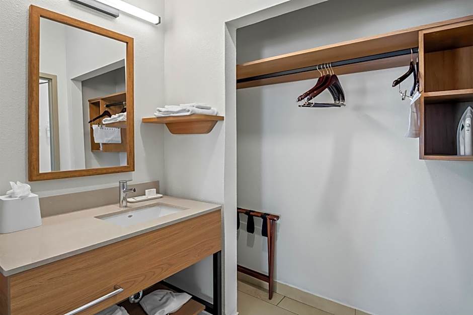 Hampton Inn By Hilton & Suites Waxahachie