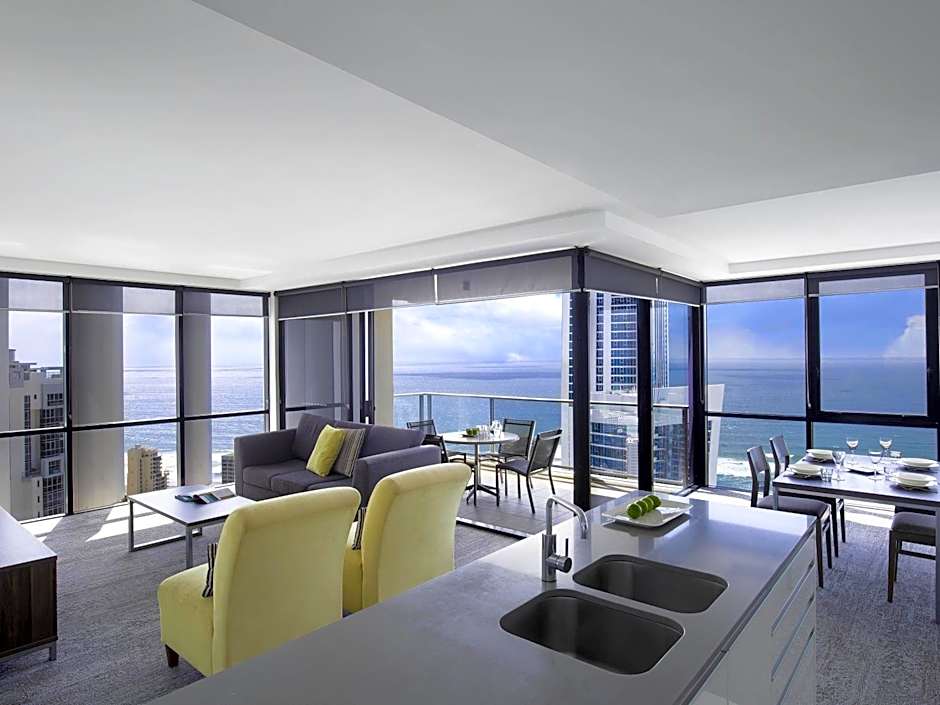 Mantra Circle on Cavill Surfers Paradise