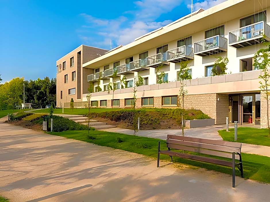 Akademia Hotel**** Balatonfured