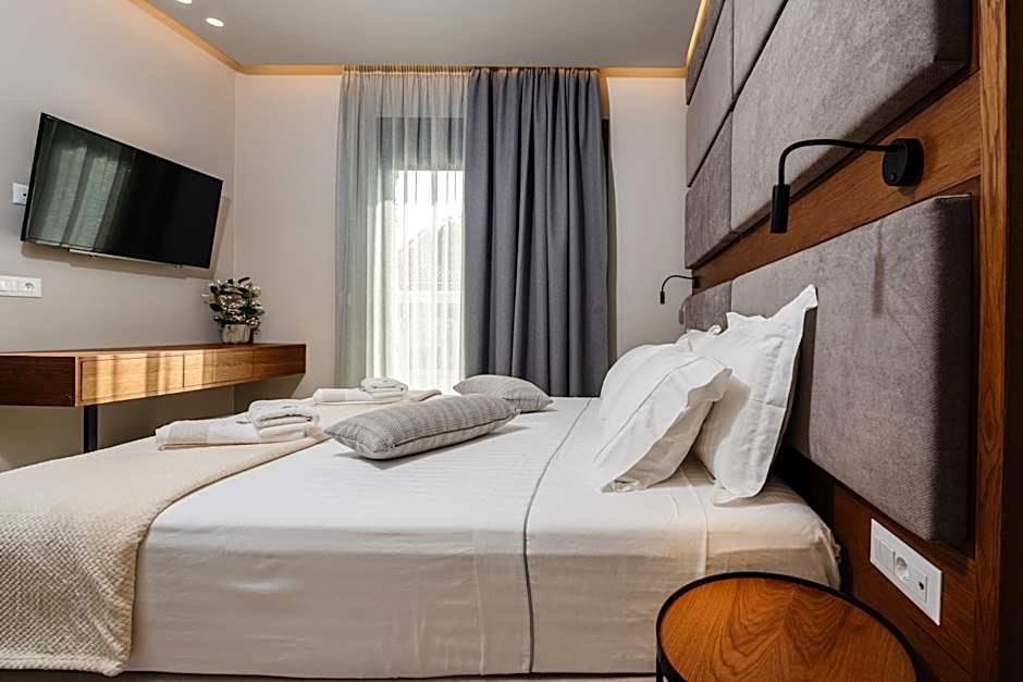 Horizon Apartments - Beachfront Luxury, by ZanteWize