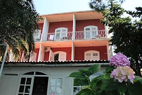 Rab Elizabeta rooms first line to the sea