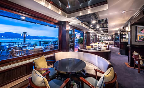 Bebek Hotel By The Stay