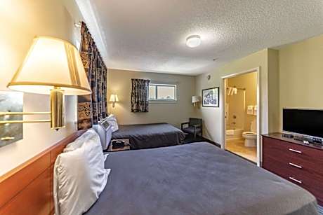 Deluxe Quadruple Room - Smoking