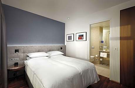 Twin Family Room - Scenic View