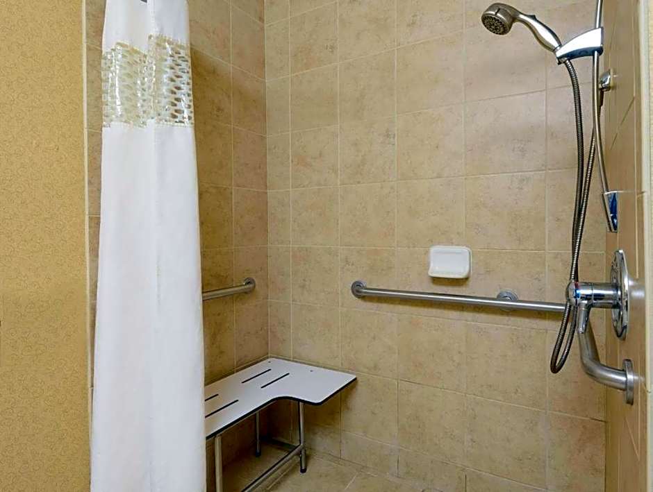 Hampton Inn By Hilton Mt. Vernon