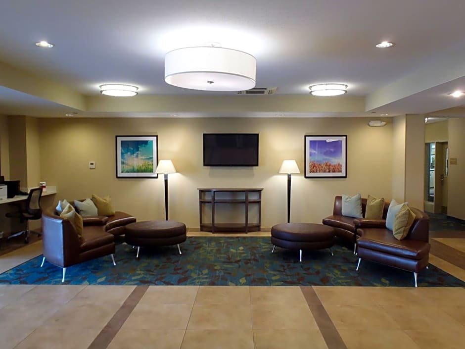 Candlewood Suites Columbus-Northeast