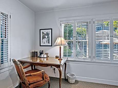 Double Queen Room