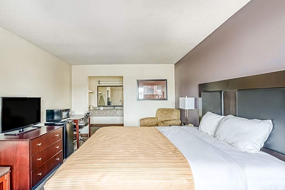 OYO Hotel Alexandria LA- Hwy 165