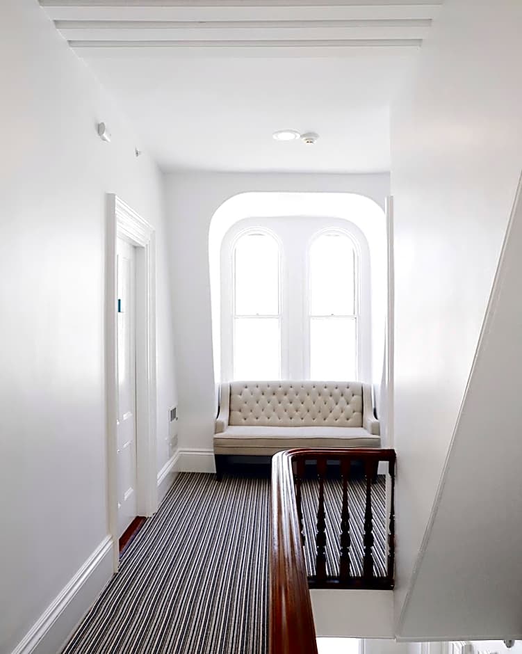 The Hotel Marblehead
