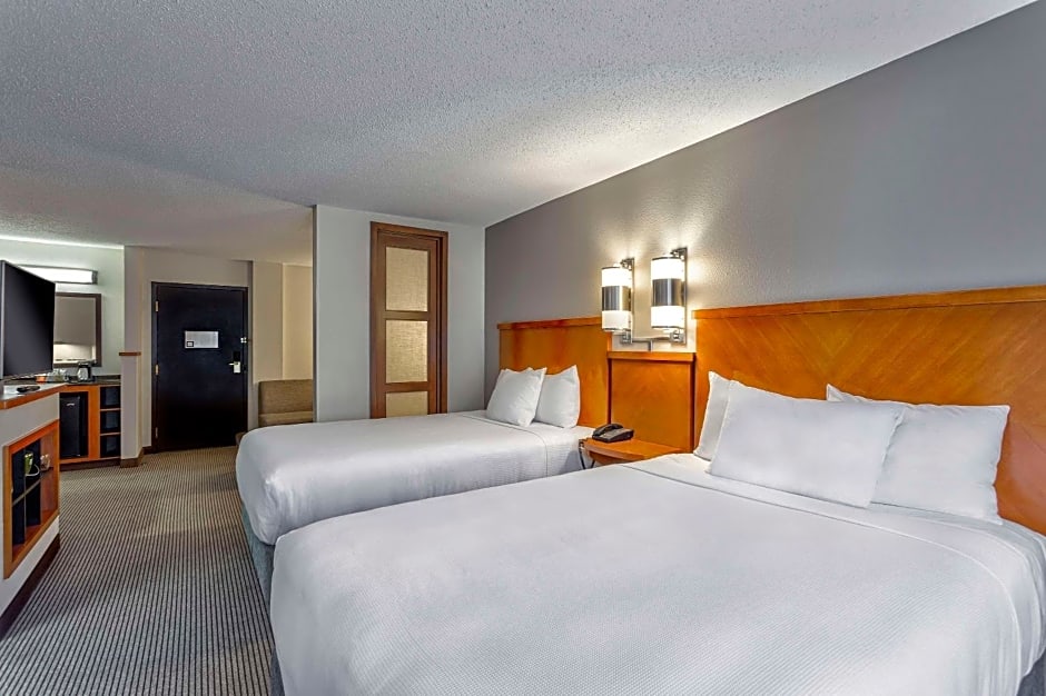 Hyatt Place Overland Park Convention Center