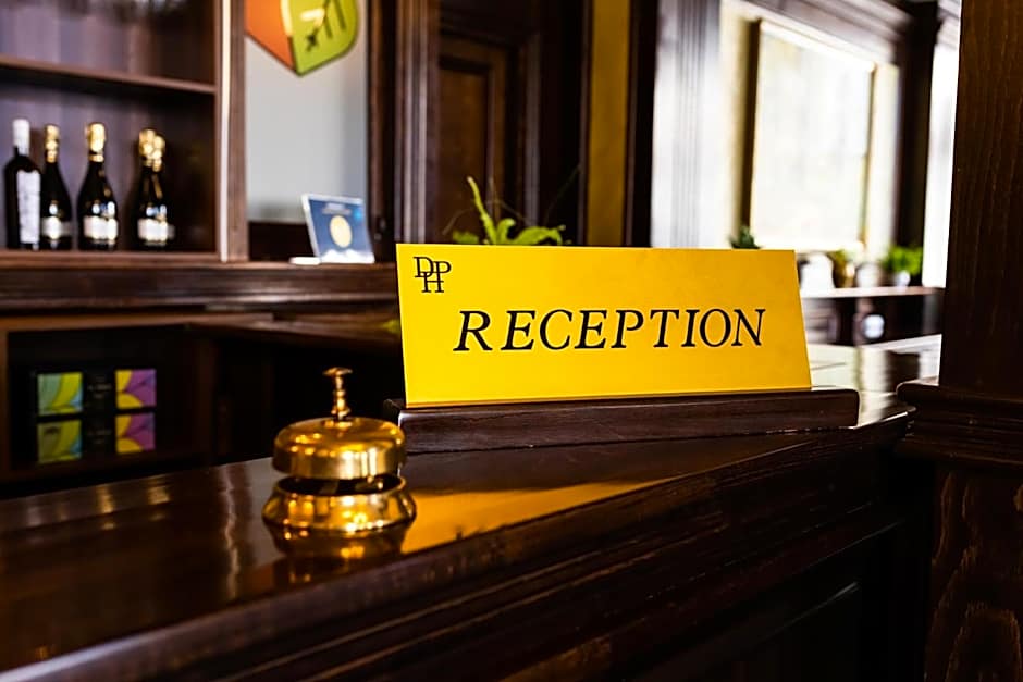 Daily Plaza Boutique Hotel