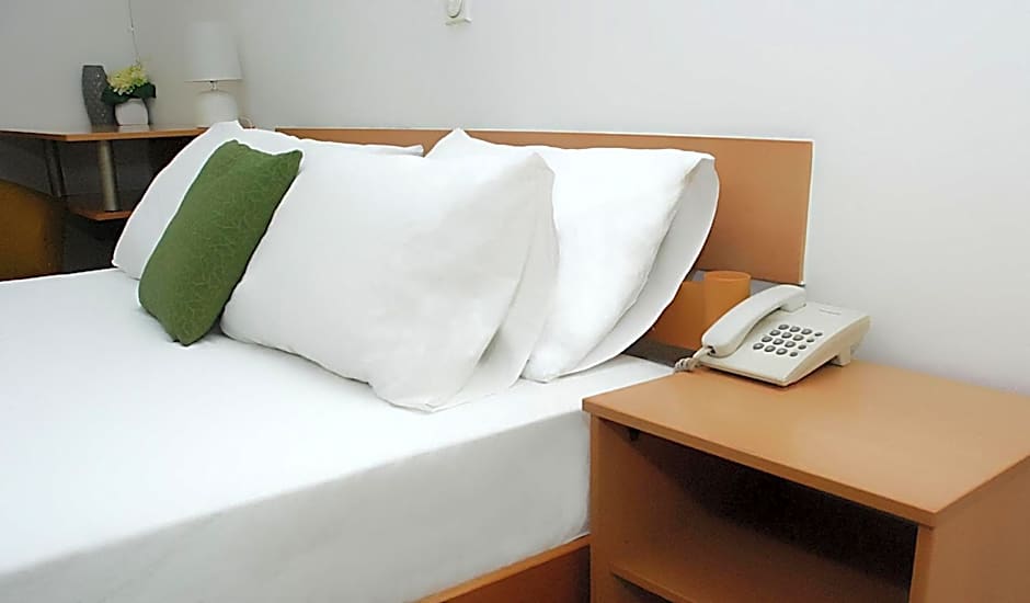 Hotel 7
