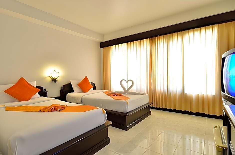 Samui First House Hotel