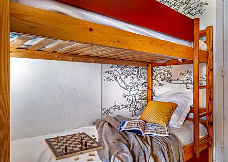 Superior Studio with Air Conditioning and Balcony (2 people)