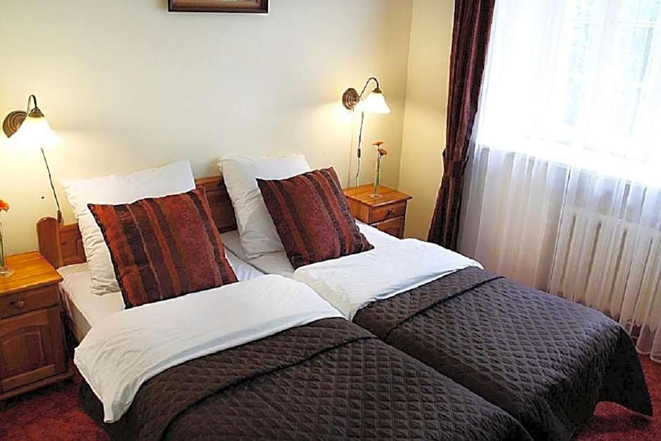 Hotel Przy Oślej Bramie - Zamek Książ