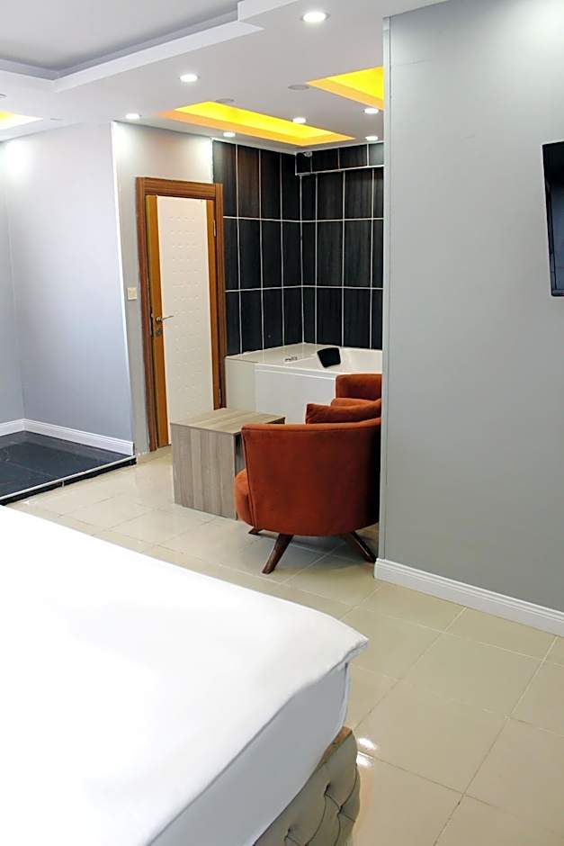 biglife hotel