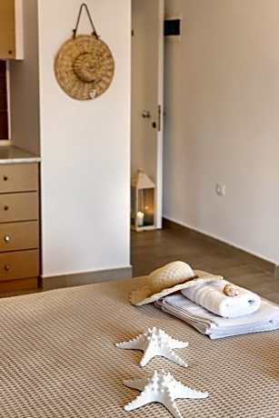 Studio with Sea View (2 Adults)