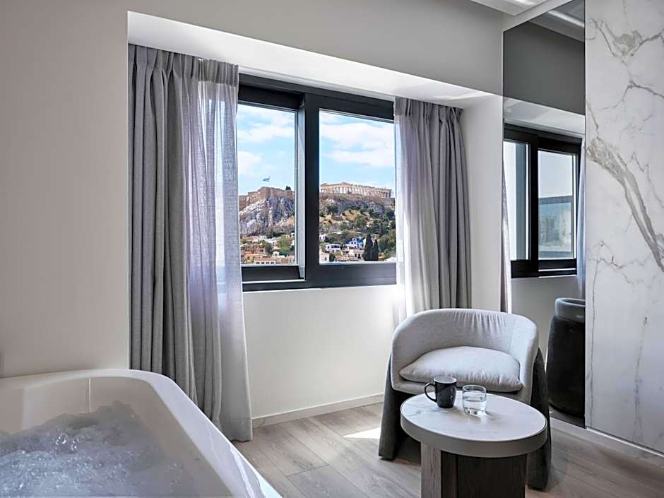 Nur Edge Aparthotel - Acropolis Skyline